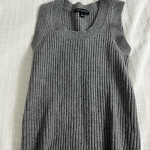 Banana Republic Gray Ribbed Scoop Neck Sleeveless Sweater